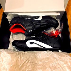 NIB Peloton Cycling Shoes in Size 37 (Women’s 6)